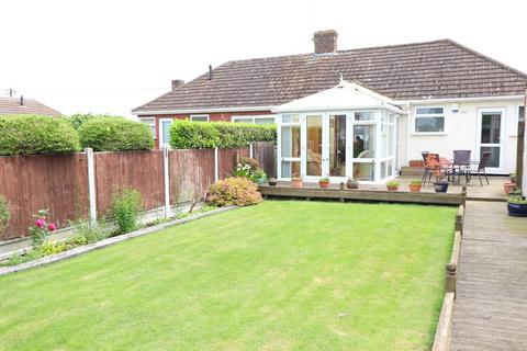 2 bedroom semi-detached bungalow for sale, Louis Drive East, Rayleigh, SS6