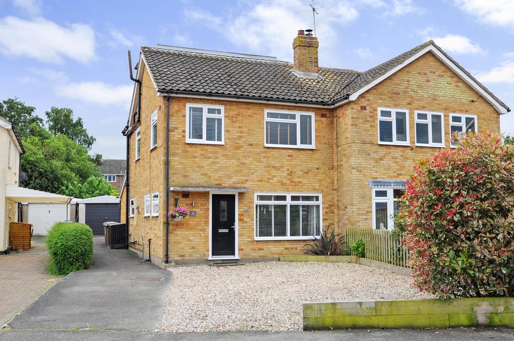 Maple Drive, Moulsham Lodge 4 bed semi-detached house for sale - £450,000