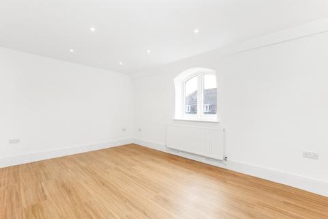 2 bedroom flat to rent, Hughes House, SE8