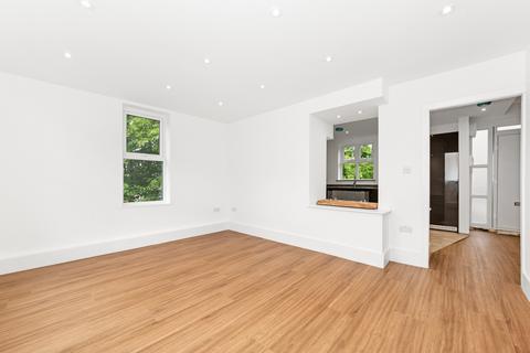 2 bedroom flat to rent, Hughes House, SE8