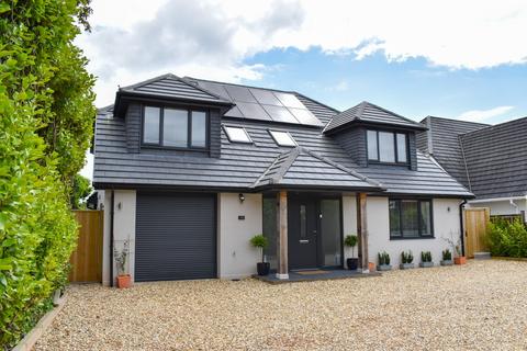 4 bedroom detached house for sale, Brook Avenue North, New Milton, BH25
