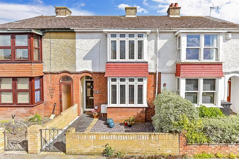 3 bedroom terraced house for sale, Devon Avenue, Walmer, Deal, Kent