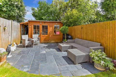 3 Devon Avenue, Walmer, Deal, CT14 7SE