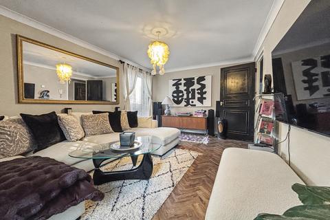 2 bedroom flat for sale, Bournemouth