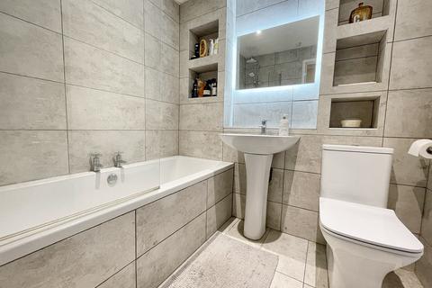 2 bedroom flat for sale, Bournemouth