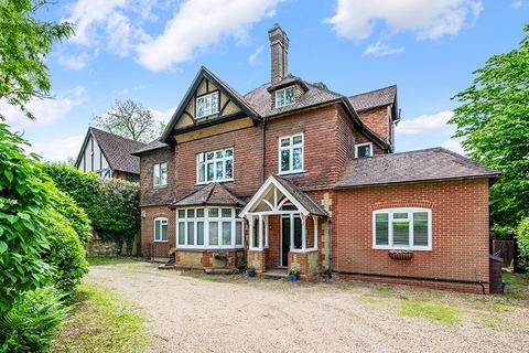 Rockfield Road, Oxted RH8