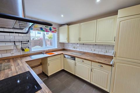 4 bedroom semi-detached house to rent, Cappards Road, Bishop Sutton