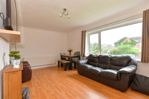 2 bedroom ground floor flat for sale, Curlew Crescent, Rochester, Kent