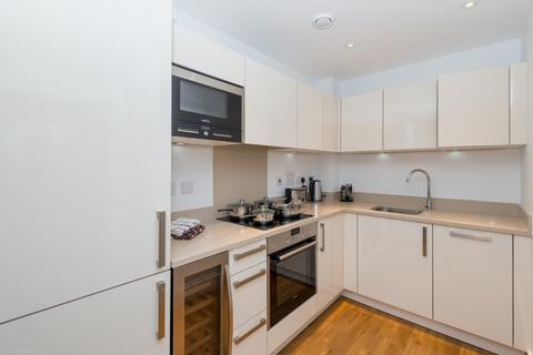 1 bedroom apartment to rent, Gillespie Court, Queensland Terrace, Islington N7