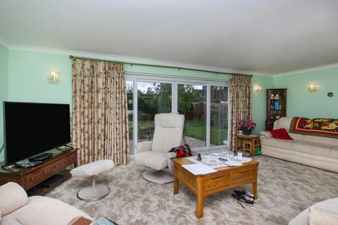 4 bedroom detached bungalow for sale, Lea Gardens, Peterborough PE3