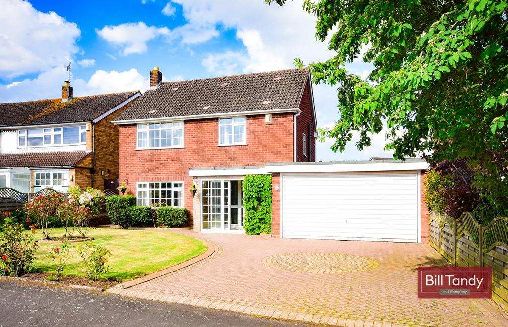 Ferndale Road, Lichfield, WS13 3 bed detached house for sale £450,000