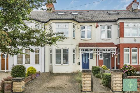 4 bedroom terraced house for sale, Firs lane, N21