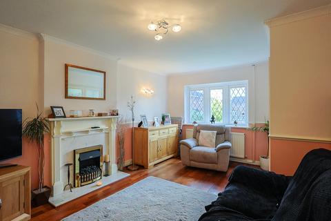 3 bedroom terraced house for sale, Kenilworth Green, Macclesfield SK11