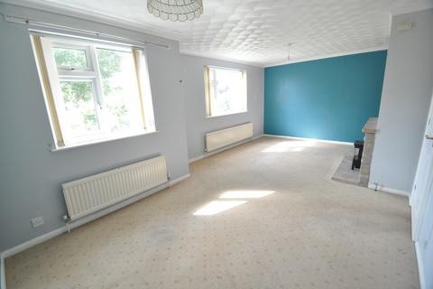 18 Dakings Drift, Halesworth, IP19 8TQ