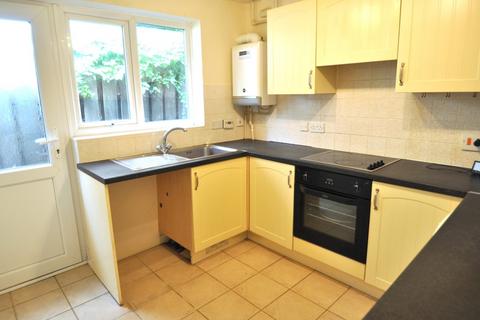 18 Dakings Drift, Halesworth, IP19 8TQ