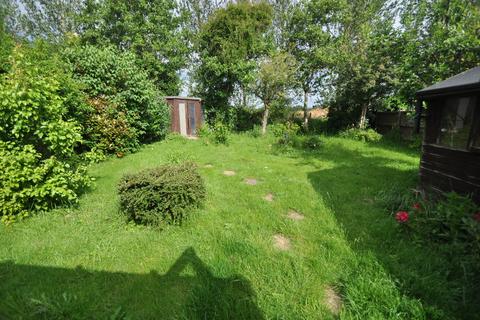 18 Dakings Drift, Halesworth, IP19 8TQ