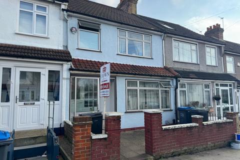 1 bedroom flat to rent, Thornton Heath CR7