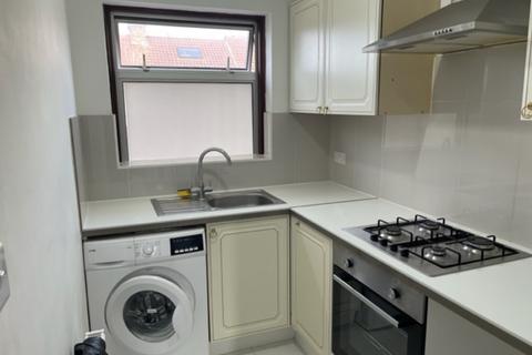 1 bedroom flat to rent, Thornton Heath CR7