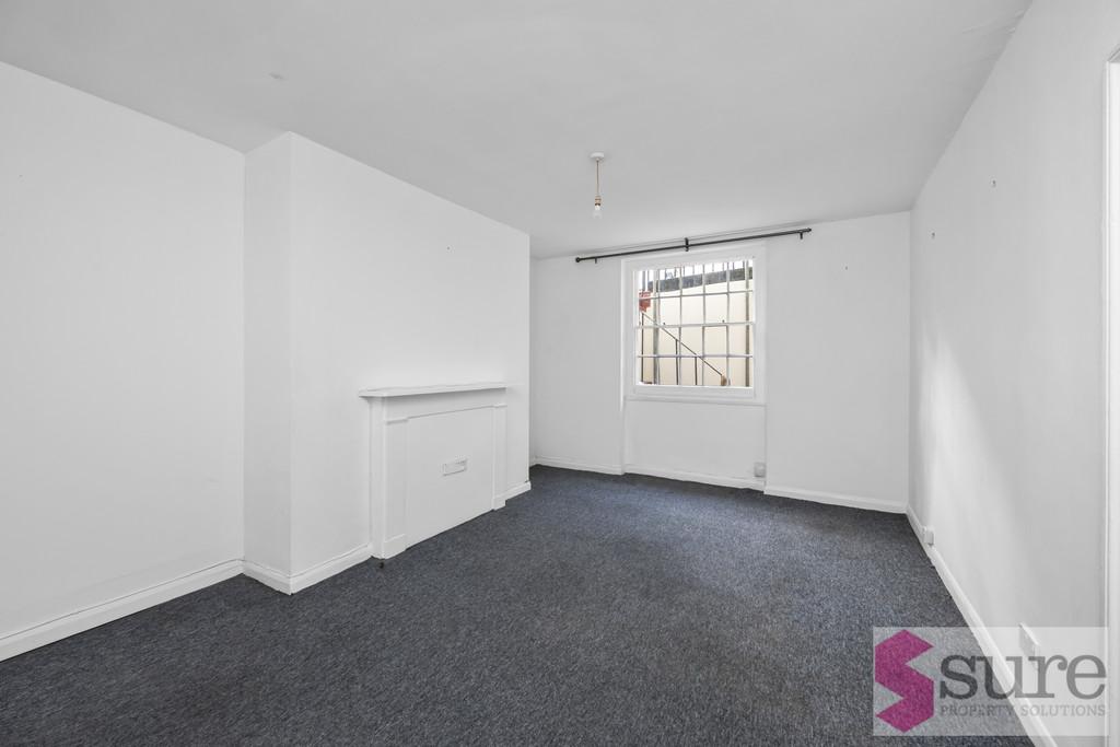 Belgrave Place, 13, Basement Flat - 001
