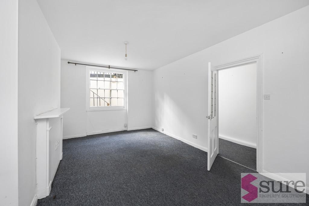Belgrave Place, 13, Basement Flat - 003