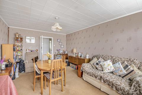 2 bedroom flat for sale, Lemonwell Drive, Eltham SE9
