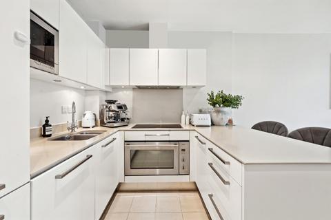 2 bedroom apartment for sale, Juniper Drive, London SW18