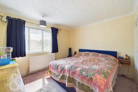 2 bedroom terraced house for sale, Lorne Park Road, Lowestoft