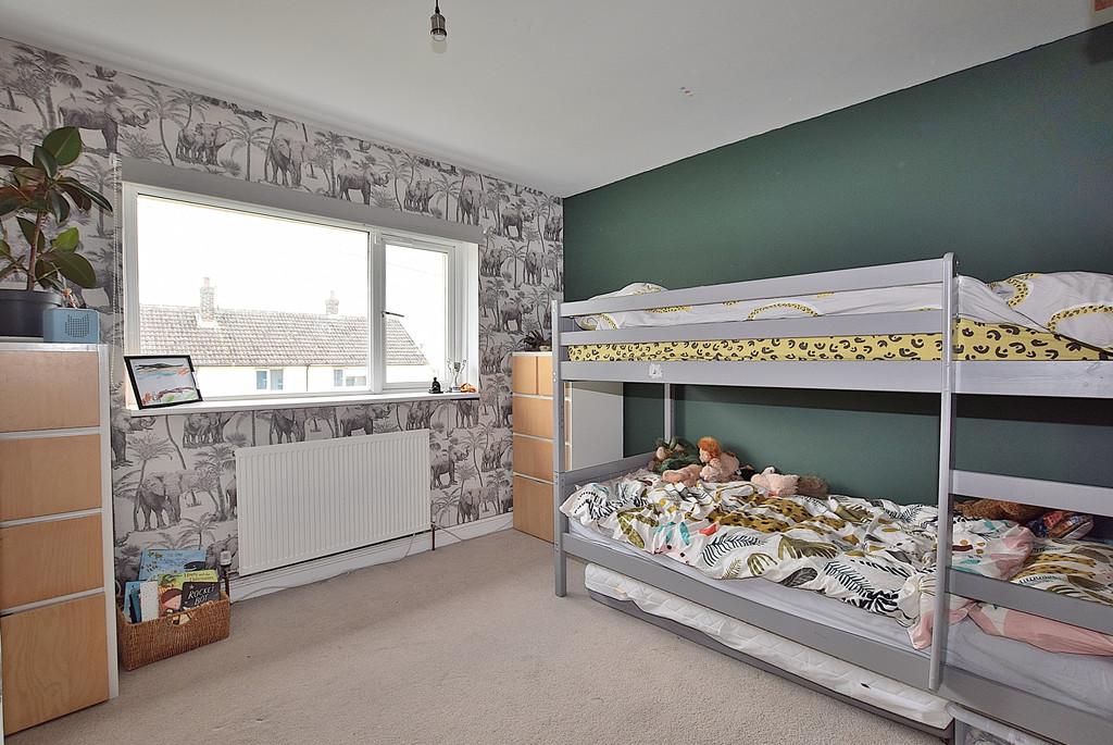 Bed 2 01