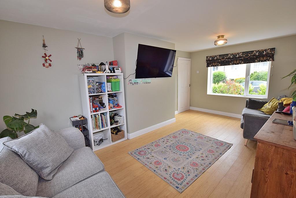 Living room alt 01