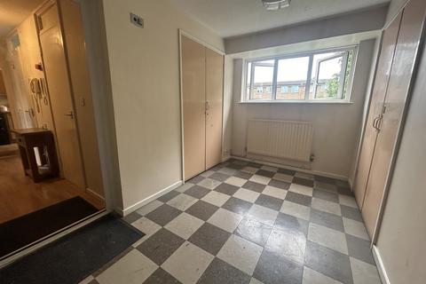 1 bedroom flat for sale, Brampton Close, Waltham Cross EN7