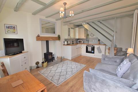 1 bedroom cottage for sale, Youngs Yard, Richmond