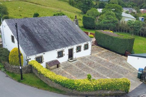 4 bedroom detached house to rent, Goodshawfold Road, Goodshaw, Rossendale, BB4