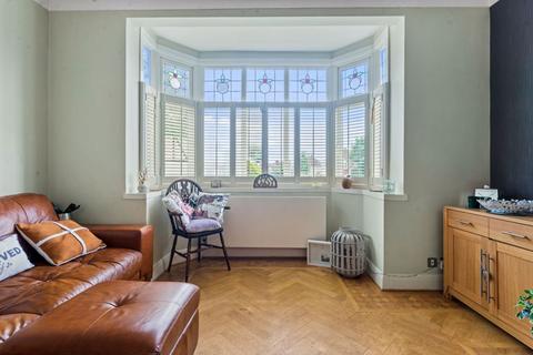 56 Ebbisham Road, Worcester Park, KT4 8NE