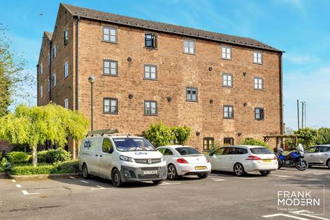 2 bedroom ground floor flat for sale, West Bank, Sutton Bridge, PE12