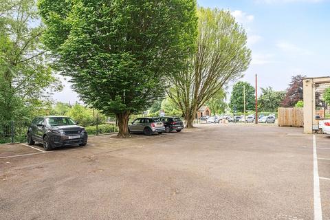 3 bedroom end of terrace house for sale, Gander Lane, Tewkesbury