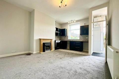 2 bedroom house to rent, Bradford Road , ,