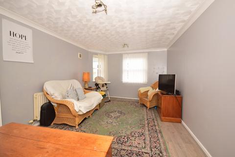 2 bedroom ground floor flat to rent, Ryde PO33