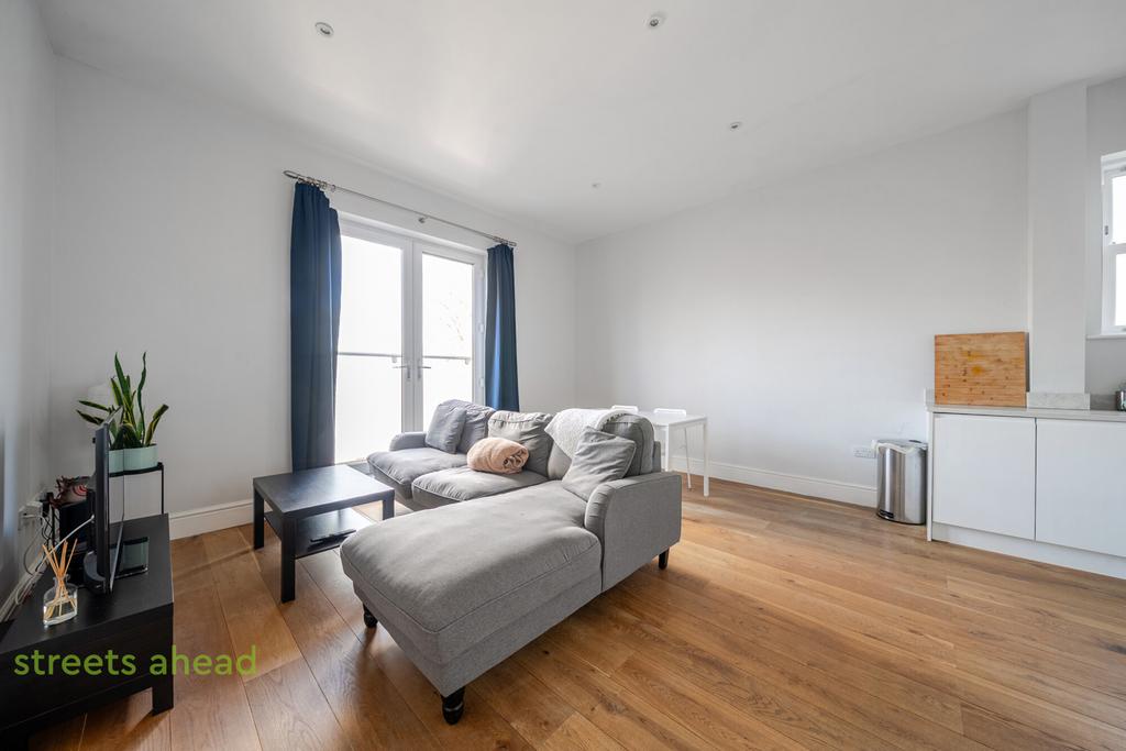 8a12a67d-7821-4b9...