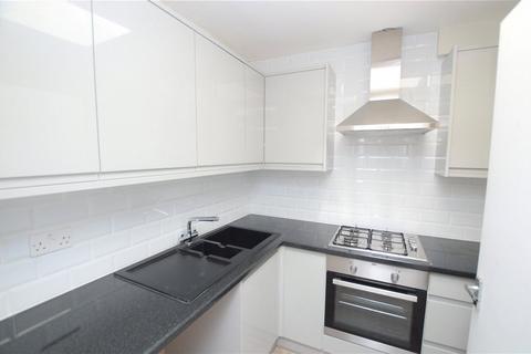 2 bedroom apartment to rent, High Street, London, SE25