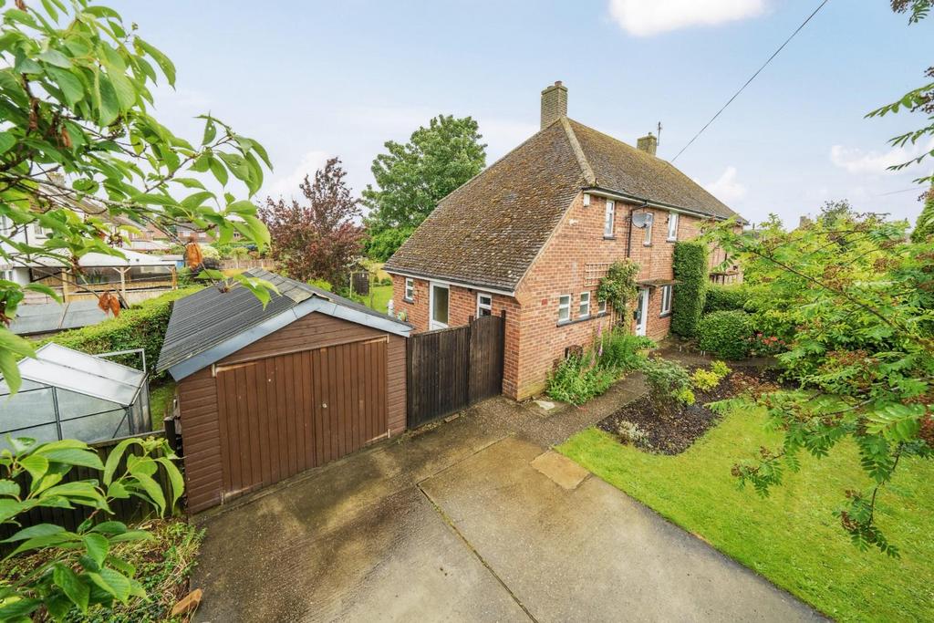 Tennyson Gardens, Horncastle 3 bed semidetached house for sale £180,000