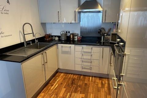 2 bedroom flat to rent, 257-285 Sutton Road, SS2