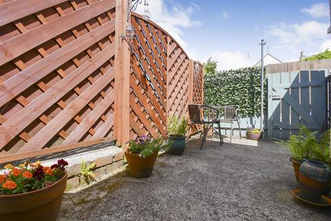 35 Cornwall Street, Cottingham, HU16 4NB