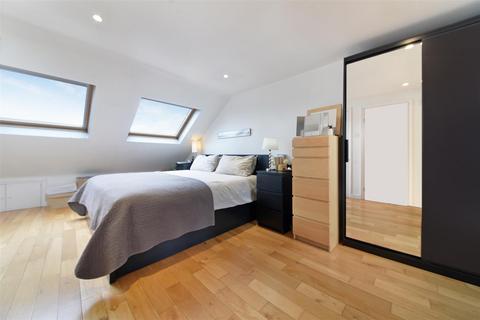 4 bedroom house to rent, Effra Road, Wimbledon SW19