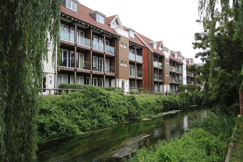 1 bedroom flat to rent, The Rope Walk, Canterbury
