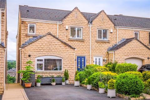 4 bedroom townhouse for sale, Elderberry Drive, Siddal, Halifax