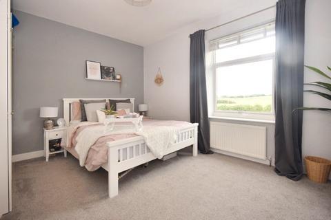 2 bedroom terraced house for sale, Healey Road, Ossett, West Yorkshire