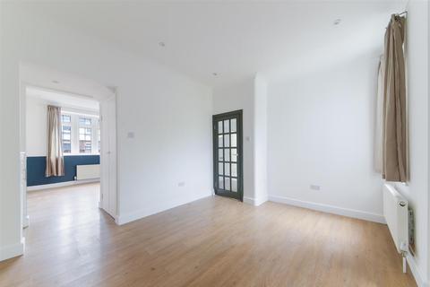 4 Orchard Road, Sutton, SM1 2QA