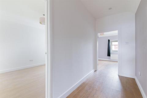 4 Orchard Road, Sutton, SM1 2QA