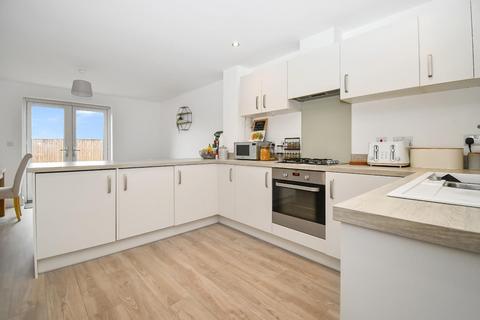 3 bedroom townhouse for sale, Stansfield Close, Bradford