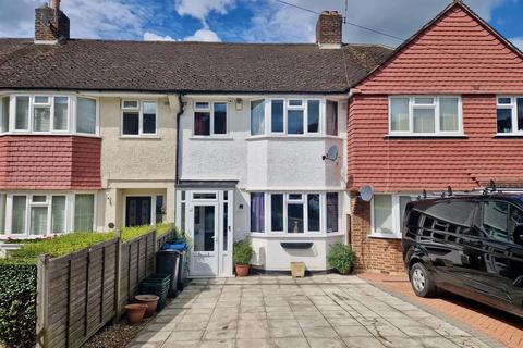 3 bedroom terraced house for sale, Lynmouth Avenue, Morden